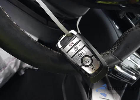 2024 Ford Explorer St из США, поврежденный, VIN 1FM5K8GC6RGA37469